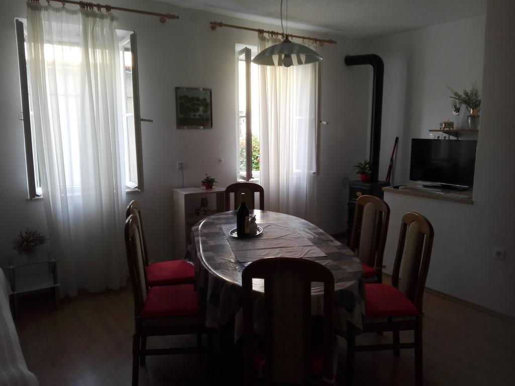 Apartman Drazin Kaštela Eksteriør billede